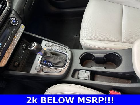Used 2022 Hyundai Kona Limited image 31