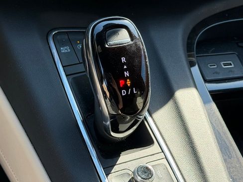 Used 2023 Cadillac Escalade Premium Luxury w/ Performance Package image 21