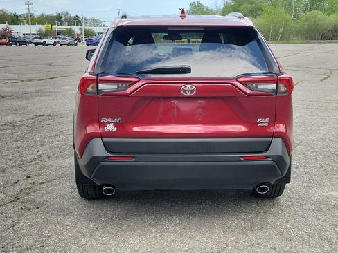 Used 2021 Toyota RAV4 XLE w/ Convenience Package AWD/4WD image 6