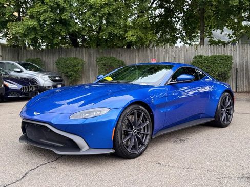 Used 2020 Aston Martin V8 Vantage Coupe RWD image 2