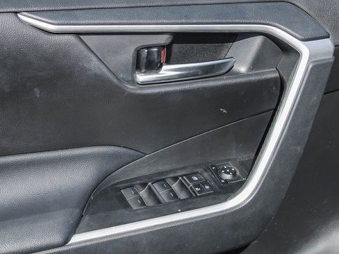 Used 2023 Toyota RAV4 XLE Premium FWD image 22