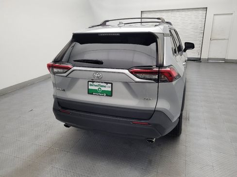 Used 2019 Toyota RAV4 XLE w/ Convenience Package FWD image 7