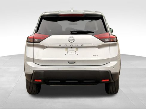 Used 2026 Nissan Rogue SV AWD/4WD image 6