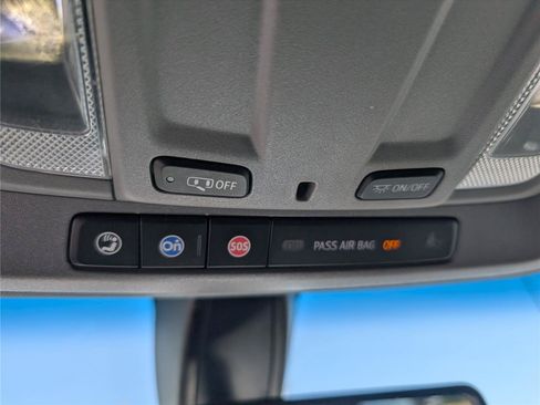 Used 2021 Chevrolet Silverado 1500 LT Trail Boss w/ Bed Protection Package AWD/4WD image 16