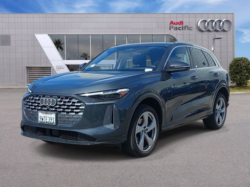Used 2025 Audi Q5 Premium w/ Premium Plus AWD/4WD image 1