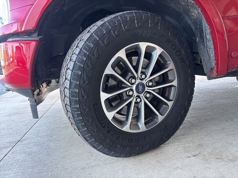 Used 2020 Ford F150 Lariat w/ Equipment Group 502A Luxury image 40