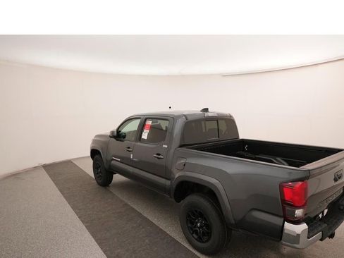 Used 2022 Toyota Tacoma SR5 image 6
