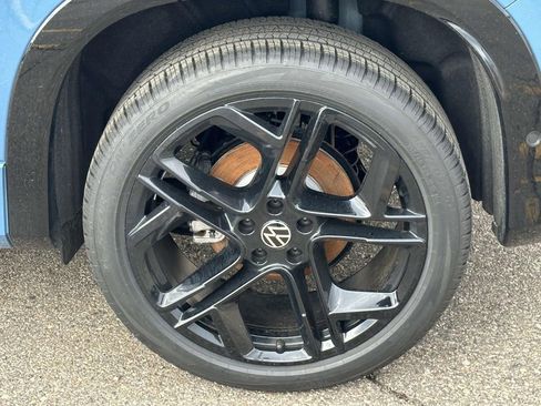New 2026 Volkswagen Tiguan SE R-Line AWD/4WD image 8