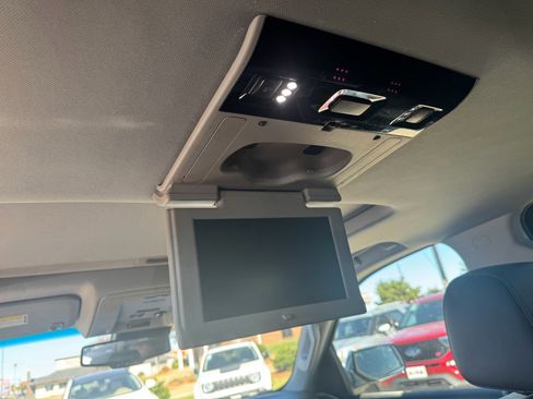 Used 2019 Chevrolet Tahoe Premier image 15