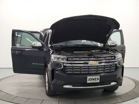 Used 2023 Chevrolet Suburban Premier RWD image 10