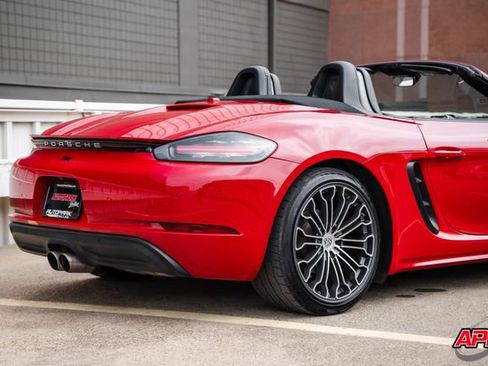 Used 2017 Porsche 718 Boxster S RWD image 39