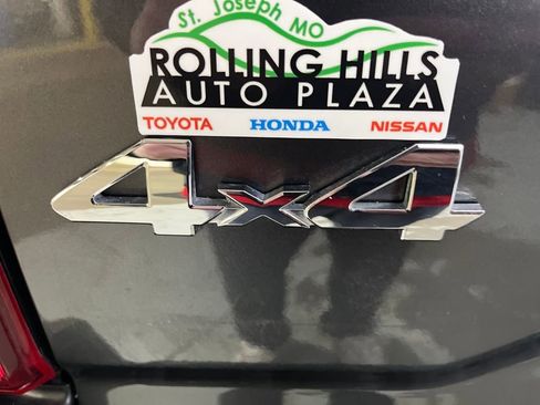 Used 2023 Toyota Tacoma SR image 43