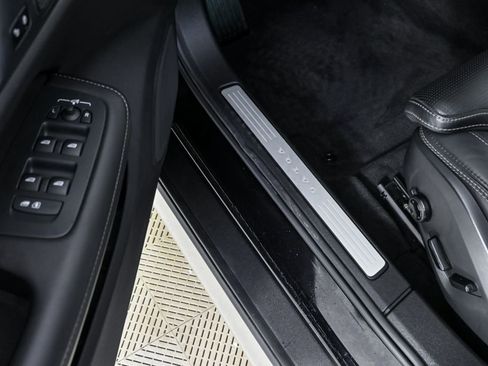 Certified 2024 Volvo V60 B5 Cross Country Ultimate image 10