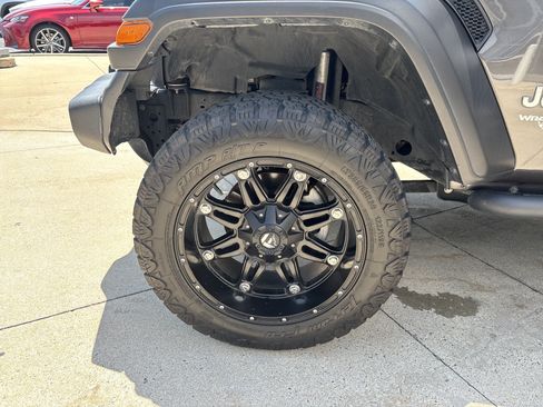 Used 2020 Jeep Wrangler Unlimited Sport S AWD/4WD image 32