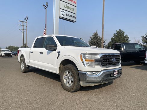 Used 2022 Ford F150 XLT w/ Trailer Tow Package AWD/4WD image 1