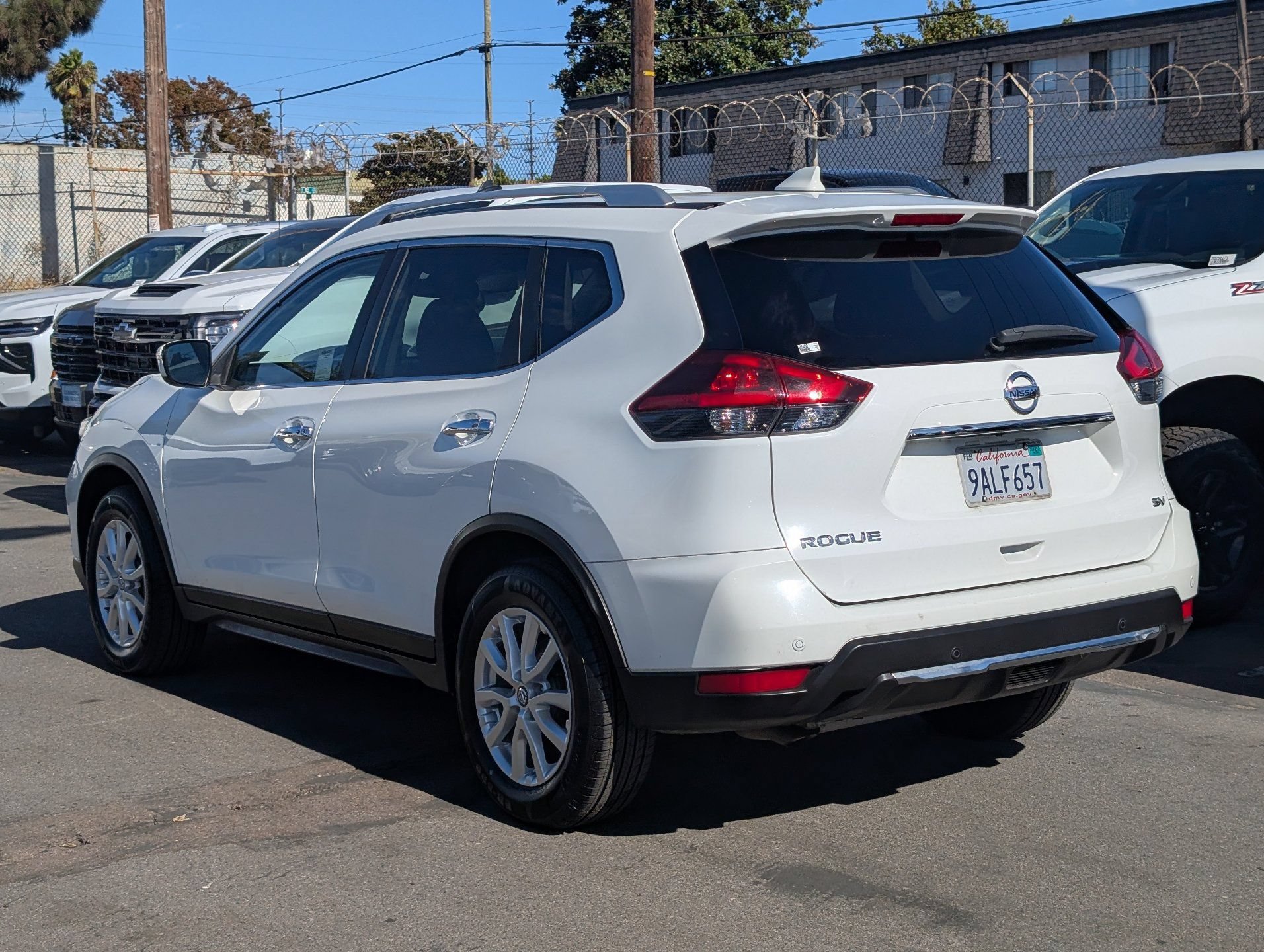 Used 2020 Nissan Rogue SV FWD image 10