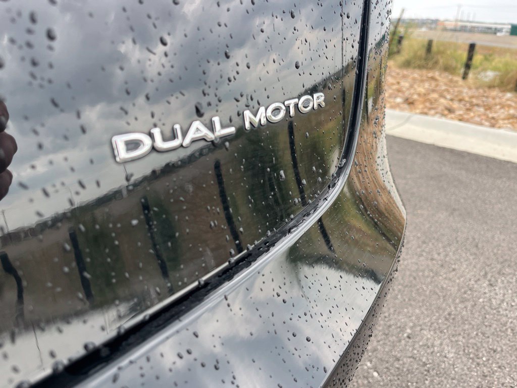 Used 2022 Tesla Model 3 Long Range AWD/4WD image 8