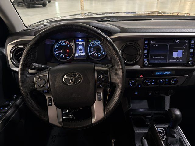 Used 2022 Toyota Tacoma SR5 AWD/4WD image 27