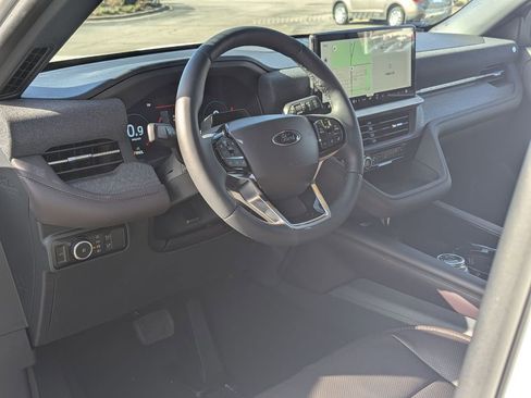 New 2026 Ford Explorer Platinum w/ LUX Leather Package image 5