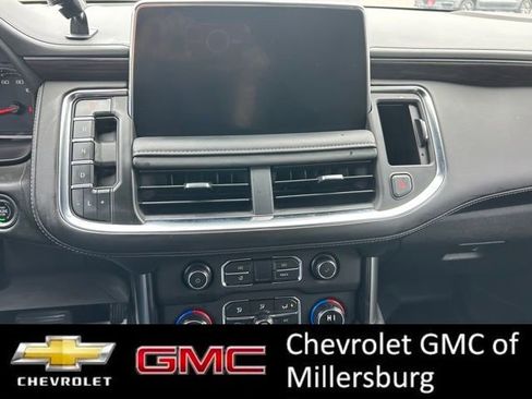 Used 2021 Chevrolet Suburban Z71 w/ Luxury Package image 21