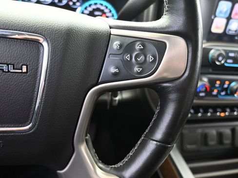 Used 2017 GMC Sierra 2500 Denali w/ Duramax Plus Package image 23