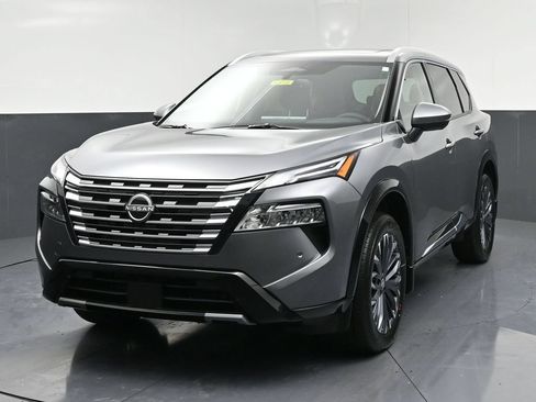 New 2026 Nissan Rogue Platinum w/ Tech Package AWD/4WD image 3