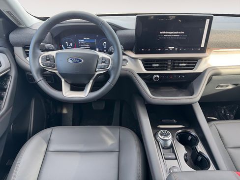 New 2025 Ford Explorer Active w/ Active Comfort Package image 12