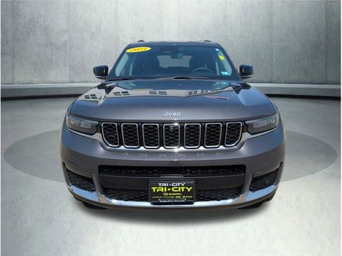 Used 2023 Jeep Grand Cherokee L Limited w/ Luxury Tech Group II AWD/4WD image 11