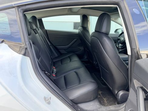 Used 2018 Tesla Model 3 Long Range image 12