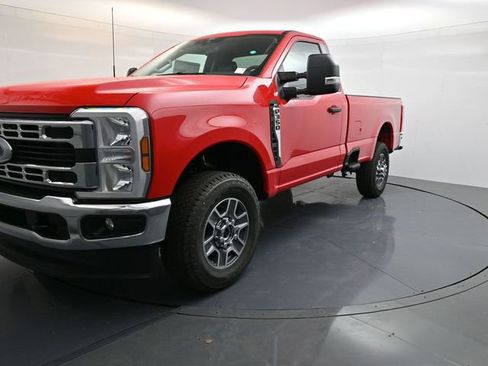 New 2025 Ford F350 XLT image 3