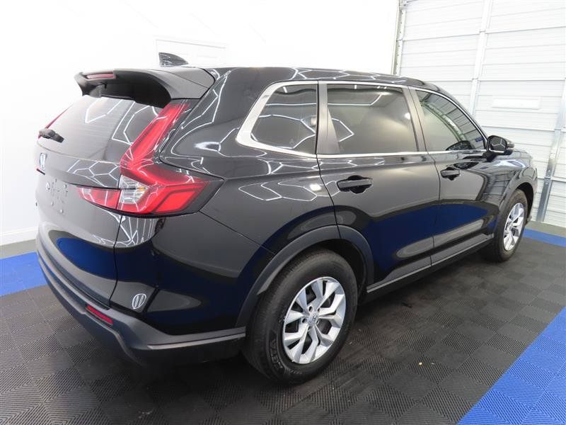 Used 2023 Honda CR-V LX image 10