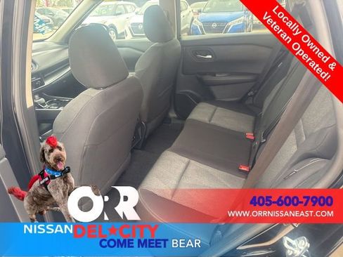 Used 2025 Nissan Rogue SV image 10