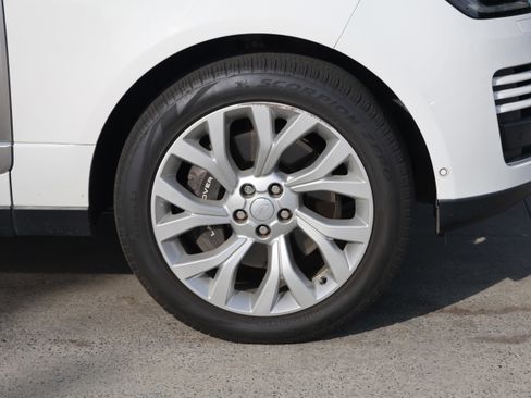 Used 2022 Land Rover Range Rover Westminster Edition image 11