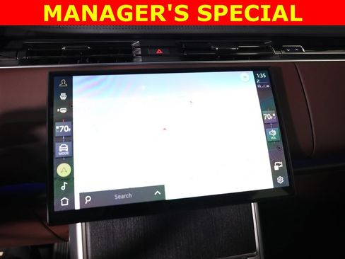 Used 2025 Land Rover Range Rover SE AWD/4WD image 25