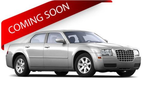 Used 2009 Chrysler 300 Touring RWD image 1