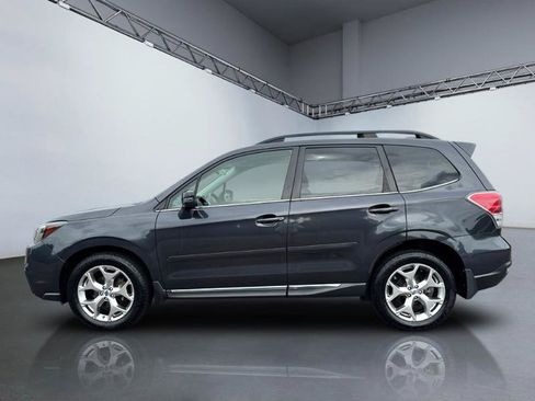 Used 2017 Subaru Forester 2.5i Touring AWD/4WD image 2