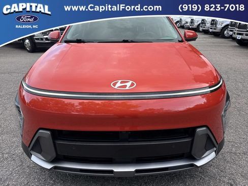 Used 2024 Hyundai Kona Limited FWD image 10