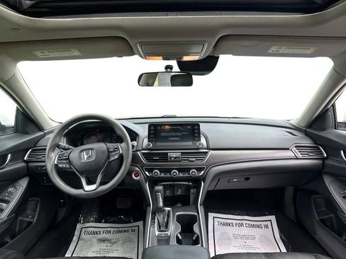 Used 2018 Honda Accord EX image 33