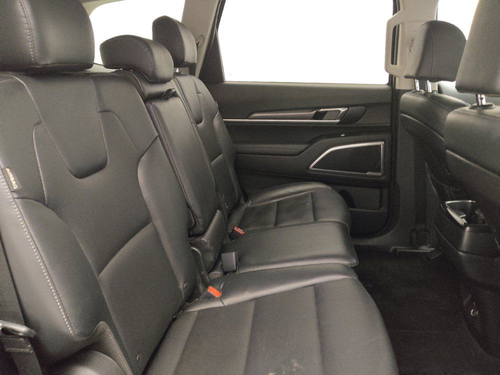 Used 2023 Kia Telluride LX FWD image 19