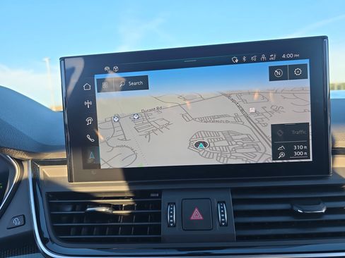 Used 2025 Audi SQ5 Premium Plus w/ Premium Plus Package image 21