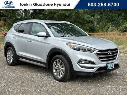 Used 2017 Hyundai Tucson SE w/ SE Popular Package 02