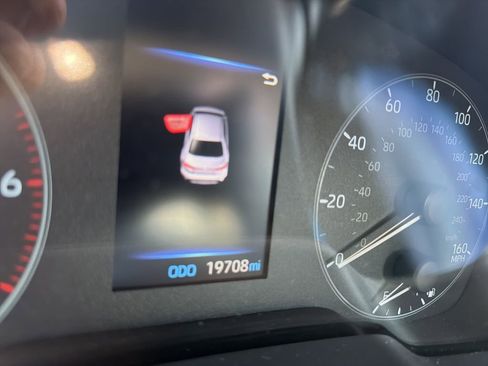 Used 2024 Toyota Corolla LE image 11