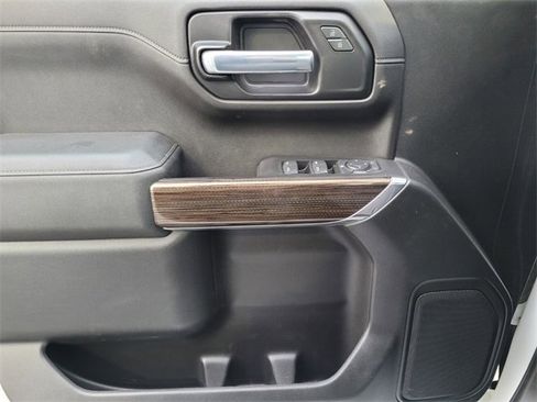 Used 2020 Chevrolet Silverado 1500 LT w/ Convenience Package image 27