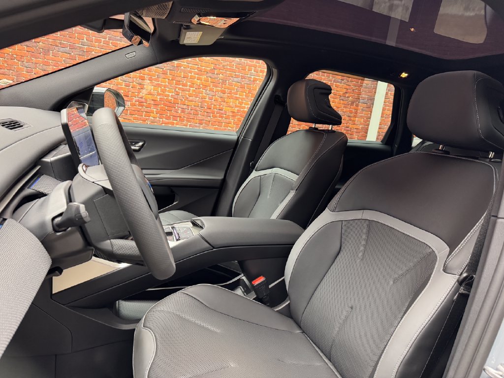 New 2027 BMW iX3 50 xDrive AWD/4WD image 21