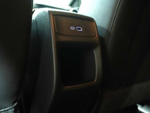 Used 2024 Chevrolet Trax LT w/ LT Convenience Package FWD image 16