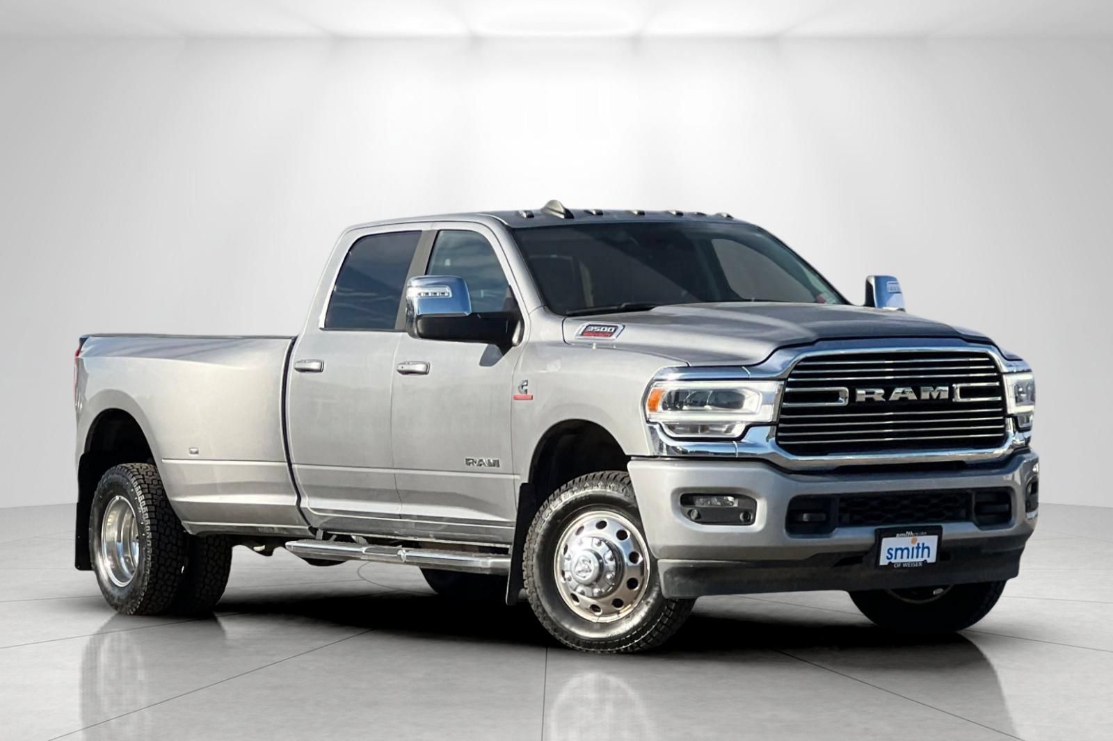 Used 2024 RAM 3500 Laramie w/ Safety Group AWD/4WD image 2