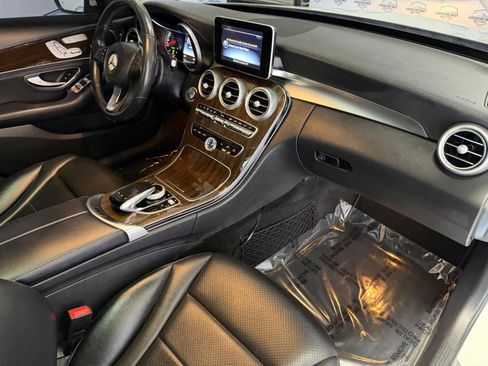 Used 2016 Mercedes-Benz C 300 4MATIC Sedan image 27