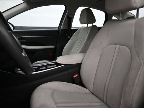 Certified 2023 Hyundai Sonata SE w/ Cargo Package FWD image 11