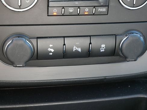 Used 2014 GMC Yukon XL SLT image 26