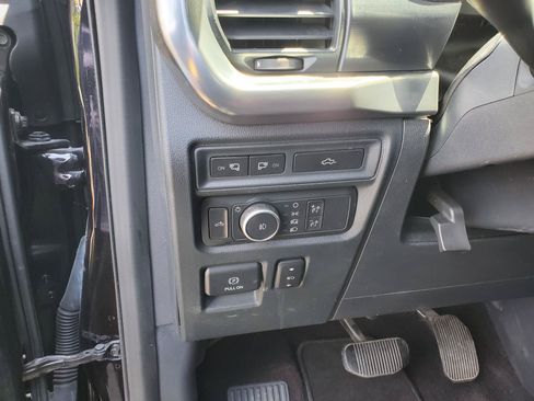 Used 2021 Ford F150 Lariat w/ Trailer Tow Package AWD/4WD image 25